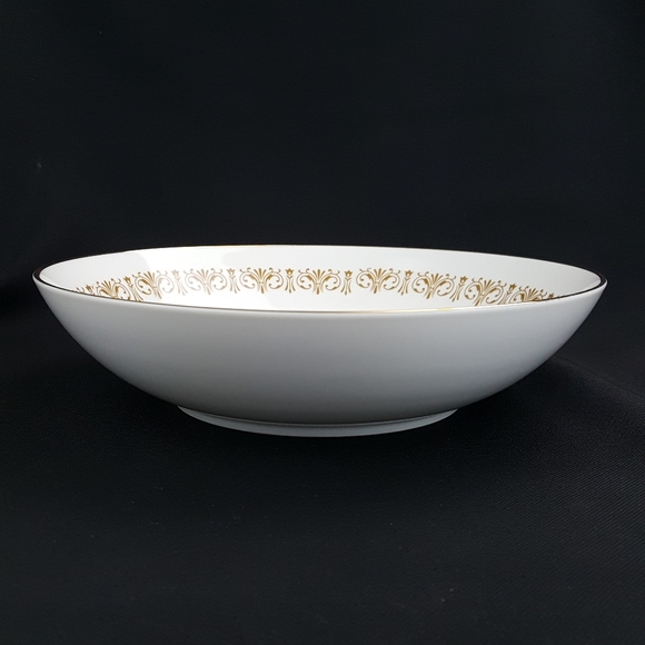 Sheffield 9" Vegetable Bowl - Imperial Gold - Picture 7 of 10